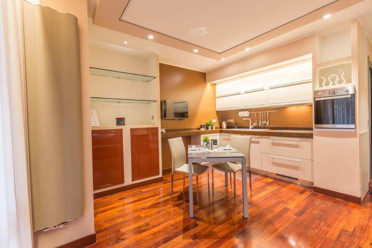 L'Atelier Du Temps - Domotico Apartment Aosta Bagian luar foto