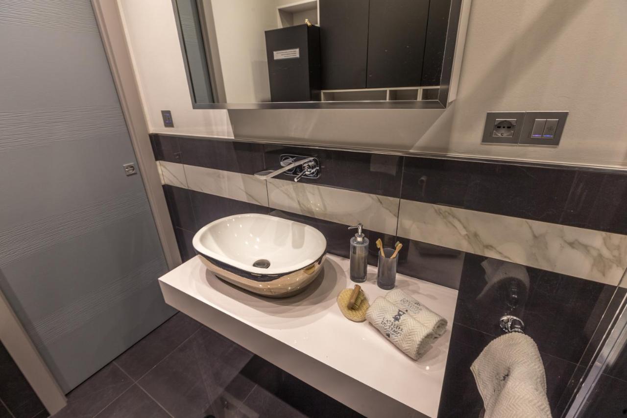 L'Atelier Du Temps - Domotico Apartment Aosta Bagian luar foto