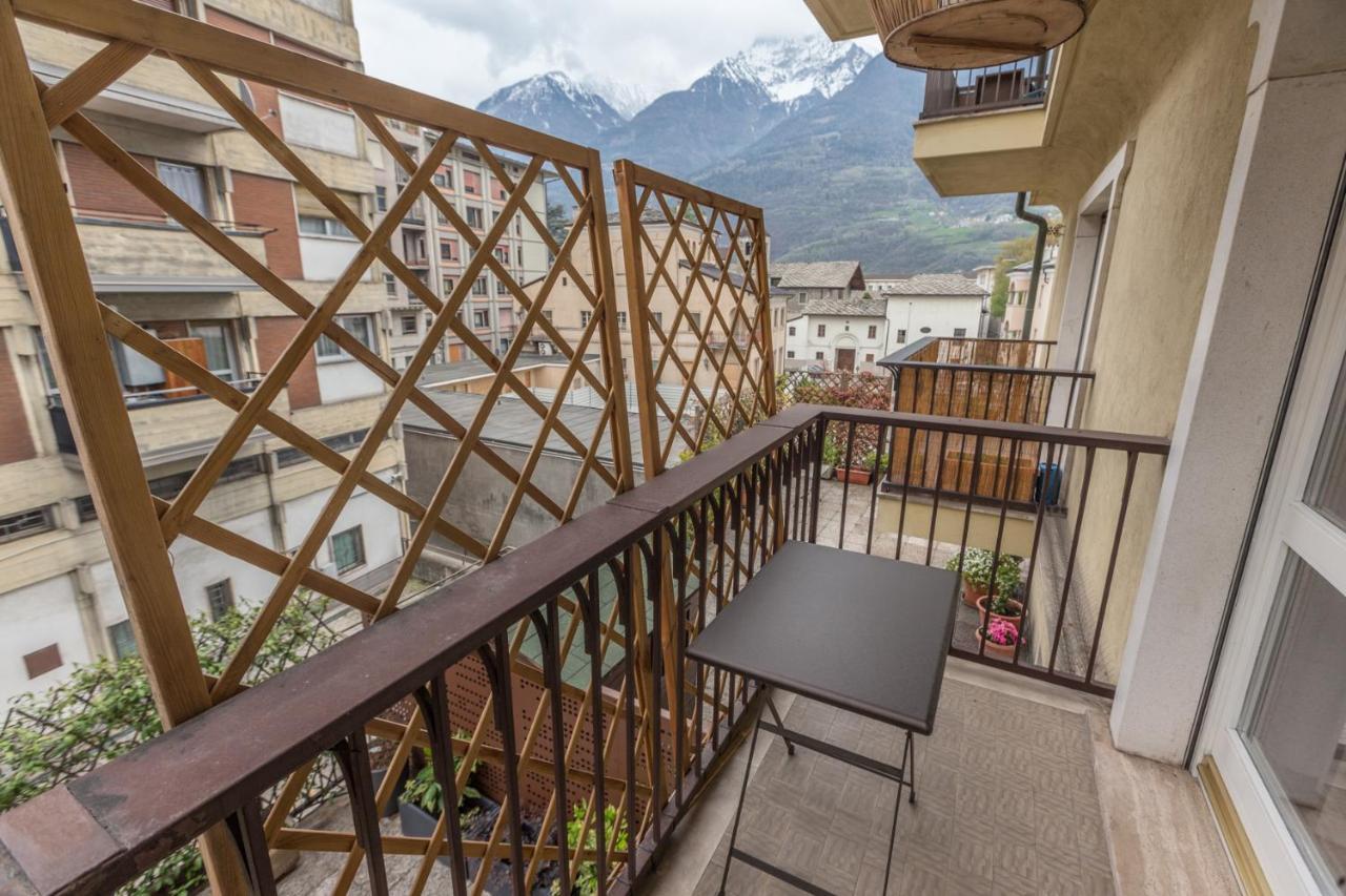 L'Atelier Du Temps - Domotico Apartment Aosta Bagian luar foto