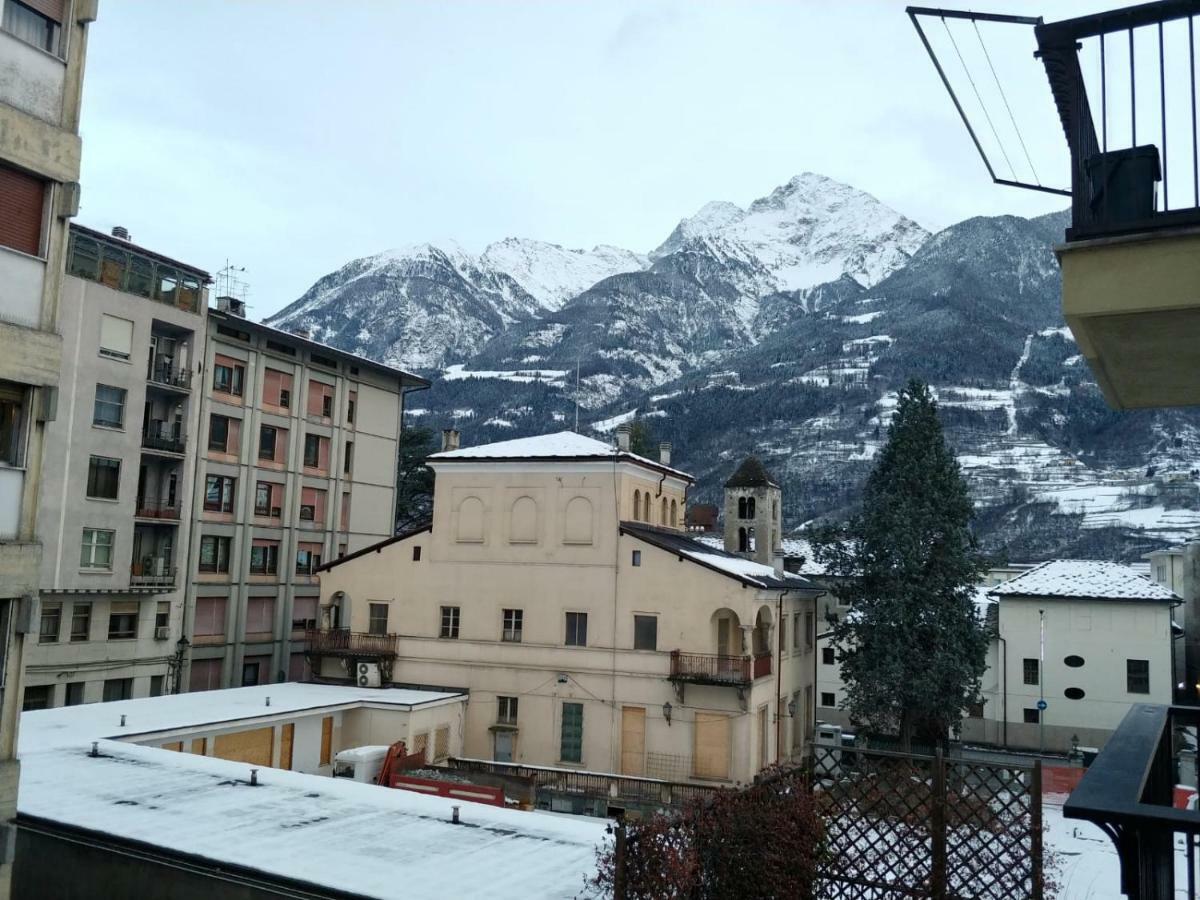 L'Atelier Du Temps - Domotico Apartment Aosta Bagian luar foto